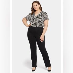 Women’s NYDJ Pull-On Straight Black Pants In Plus Size 12 US!
